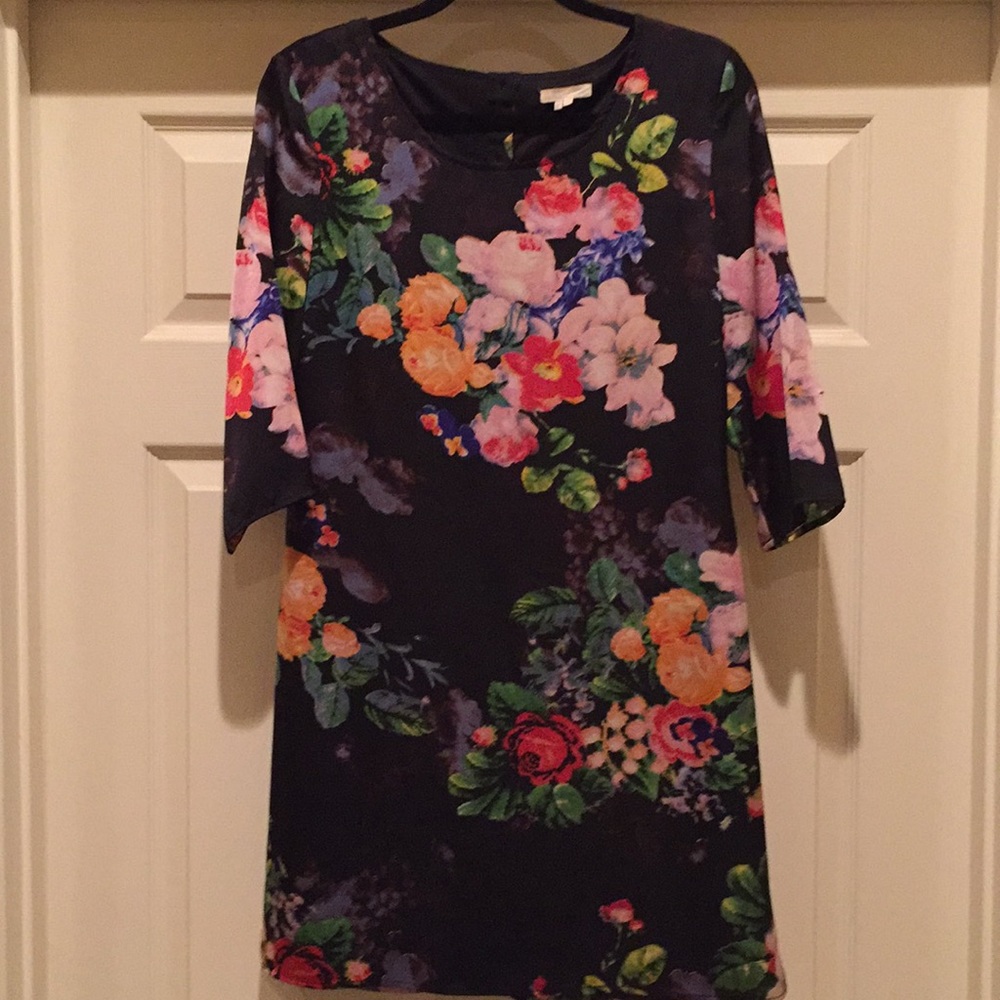 Silk floral 3/4 sleeve dress